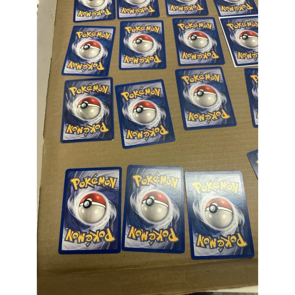 25 Vintage pokemon card collection LP-DMG Shadowless and first editions see pics